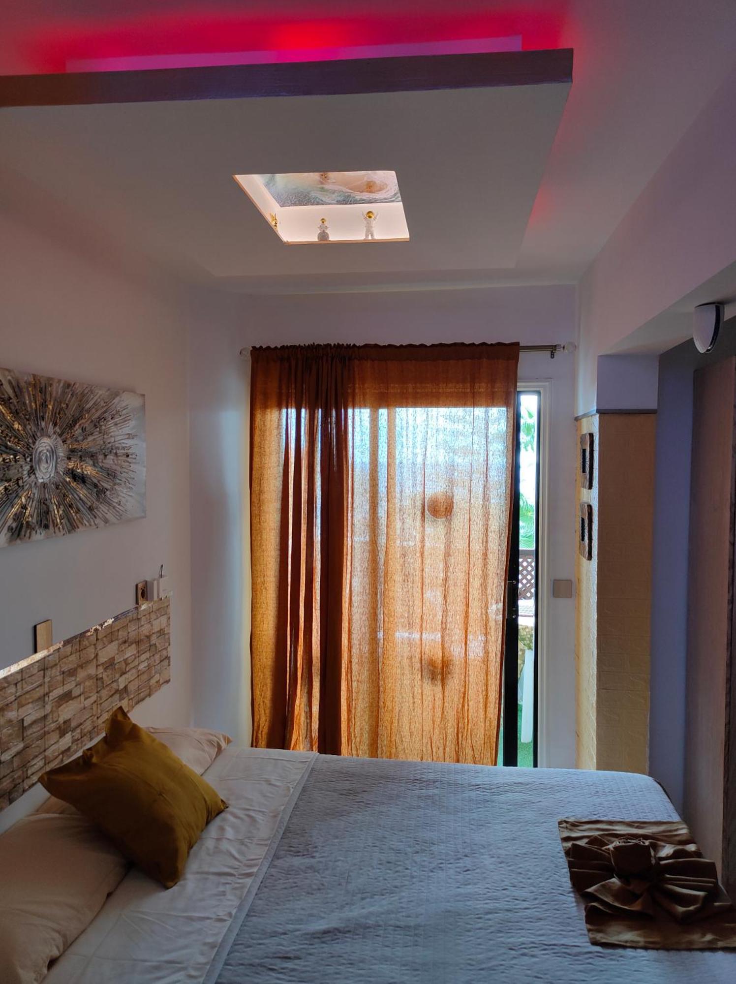Lovely Apartment Top Views, Heated Pool, Great Location サンミゲル・デ・アボナ エクステリア 写真